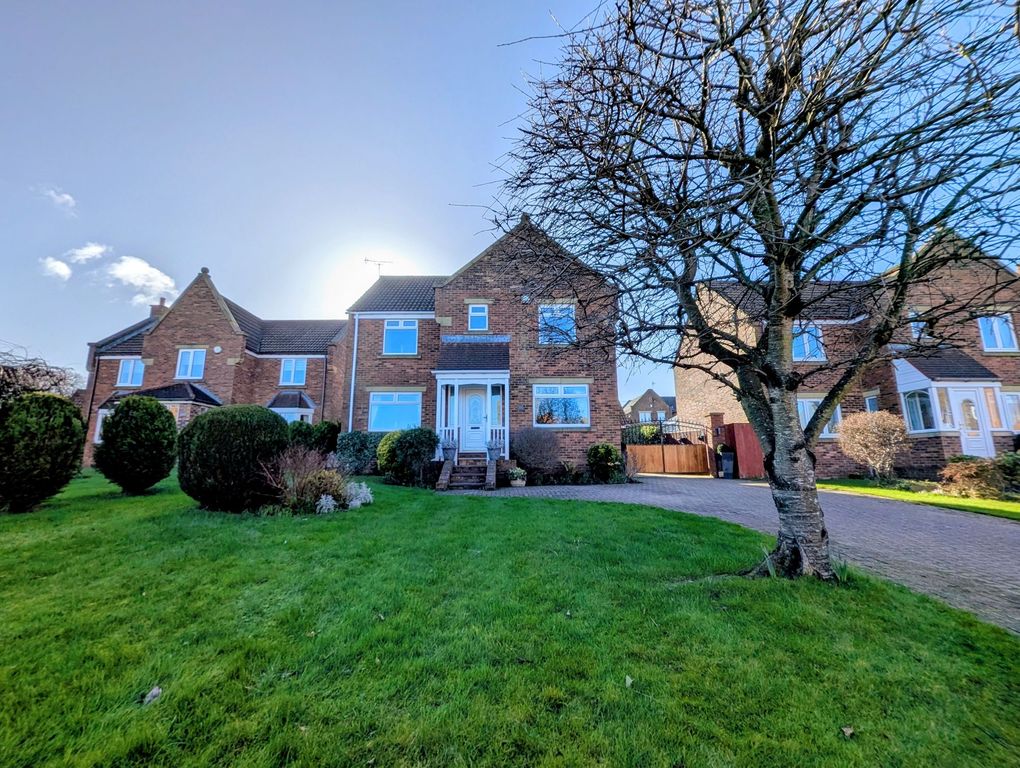 Property photo 1 of 34