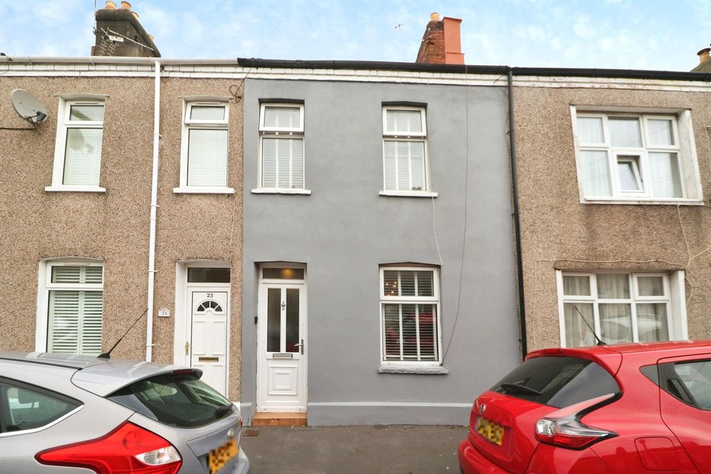 Property photo 1 of 19