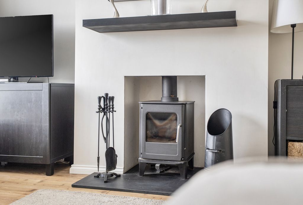 Property photo 3 of 18 1432800-15-69Ccec...