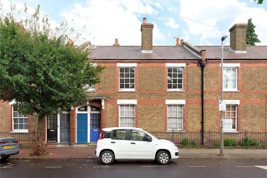 Property photo 3 of 7 Exterior