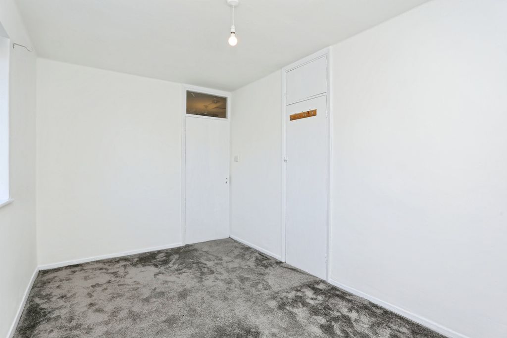 Property photo 2 of 37 Pbox-Img.Jpg