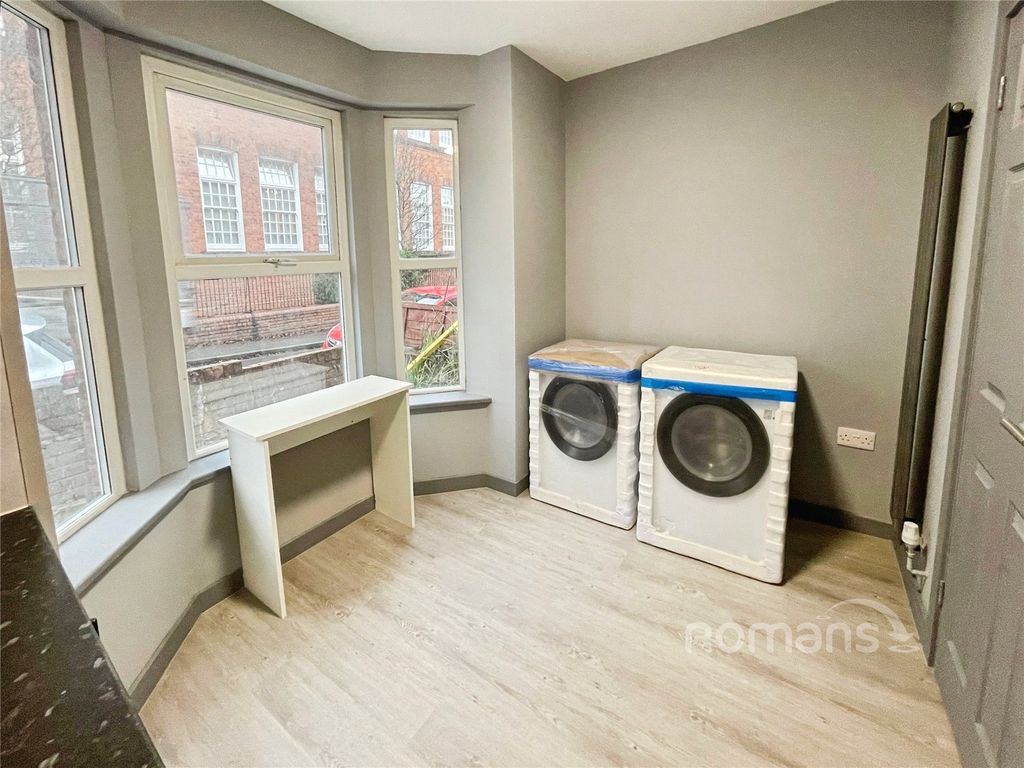 Property photo 1 of 5 Picture No. 04