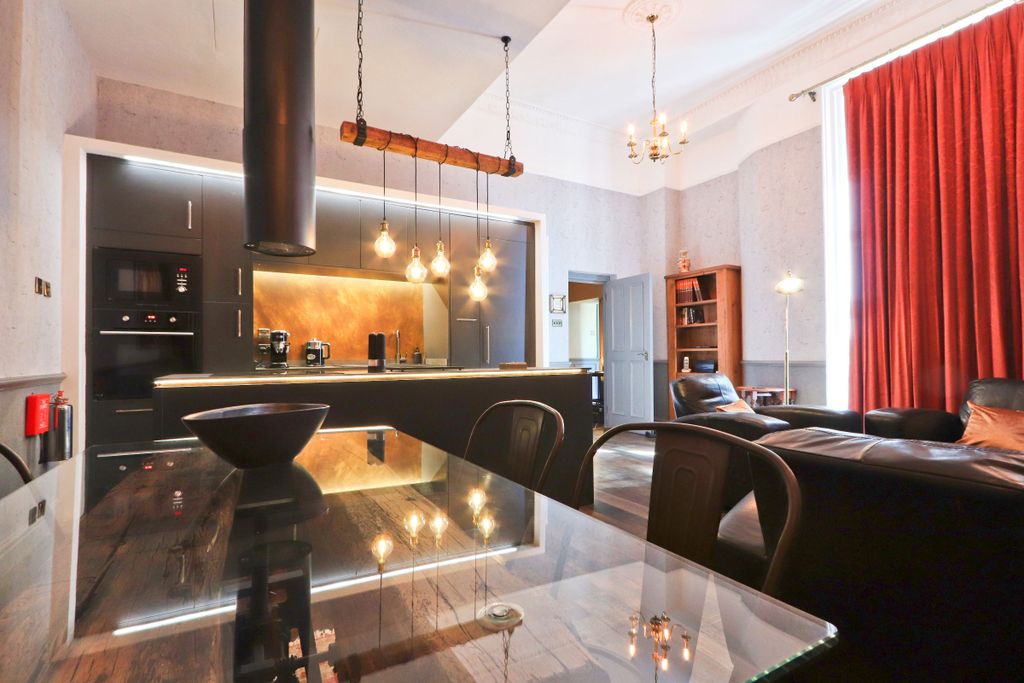 Property photo 1 of 27