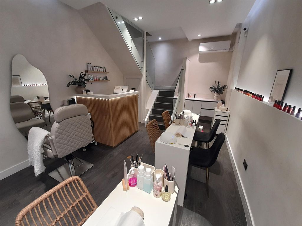 Property photo 2 of 7 Photo 1