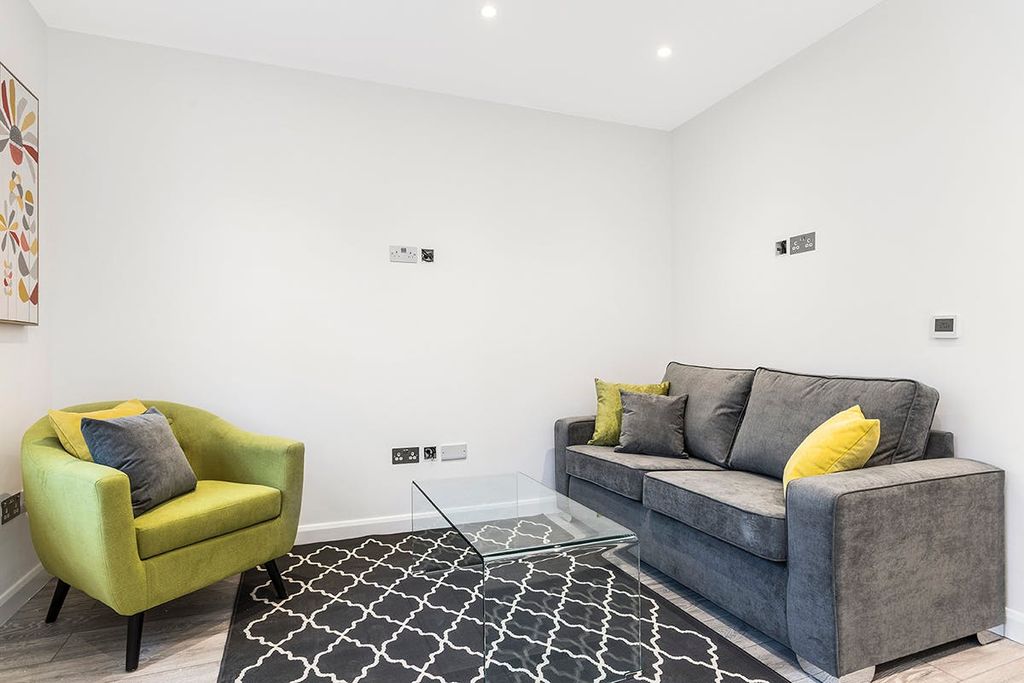 Property photo 3 of 9 Pictures012 Copy.Jpg