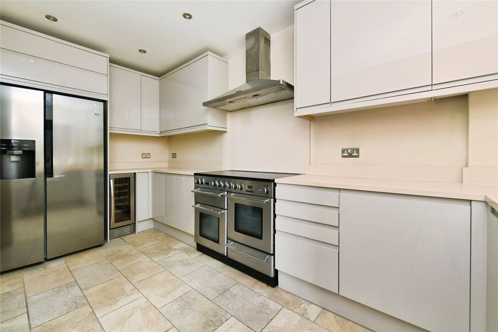 Property photo 2 of 21 Interior