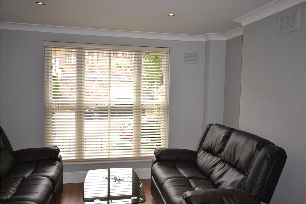 Property photo 2 of 7 Picture No. 02