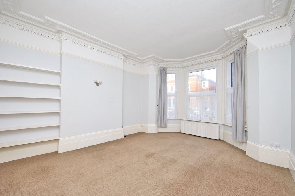 Property photo 2 of 9 Picture 2