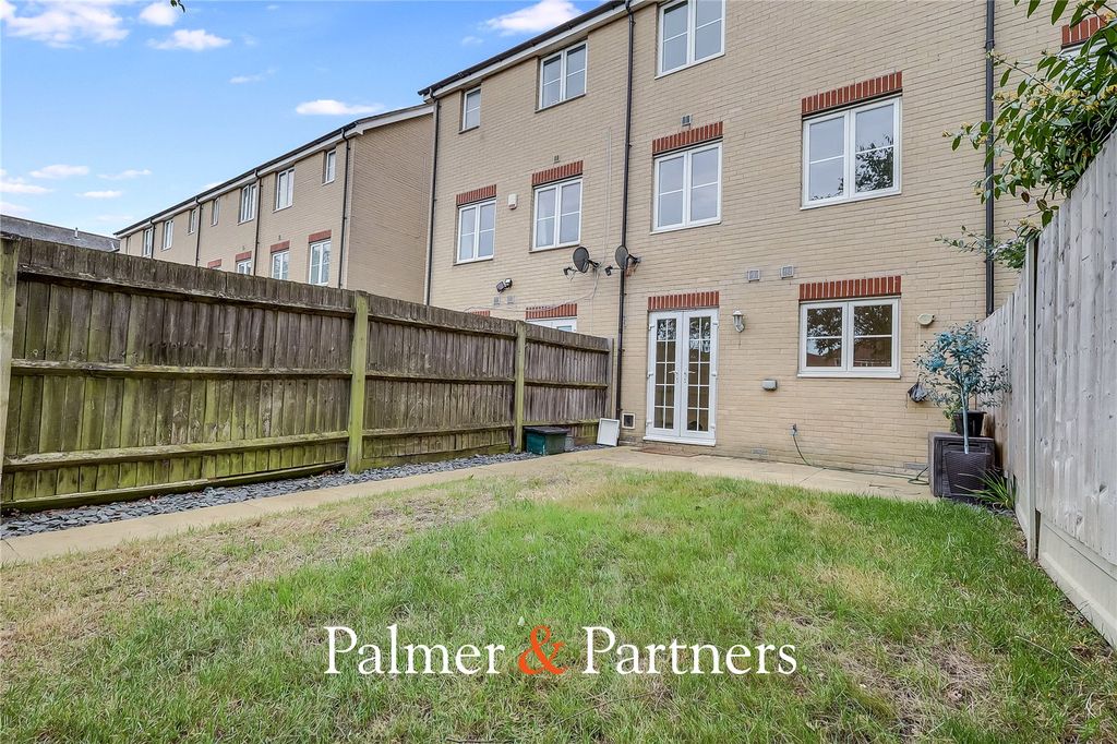 Property photo 3 of 21 Picture No. 07