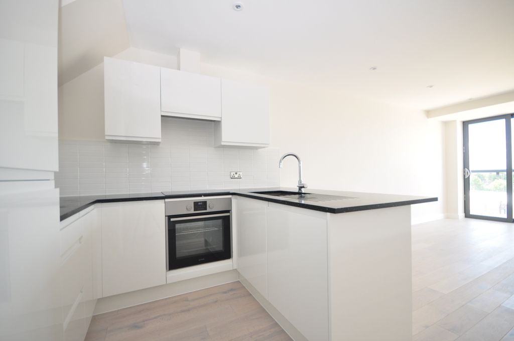 Property photo 2 of 7 059