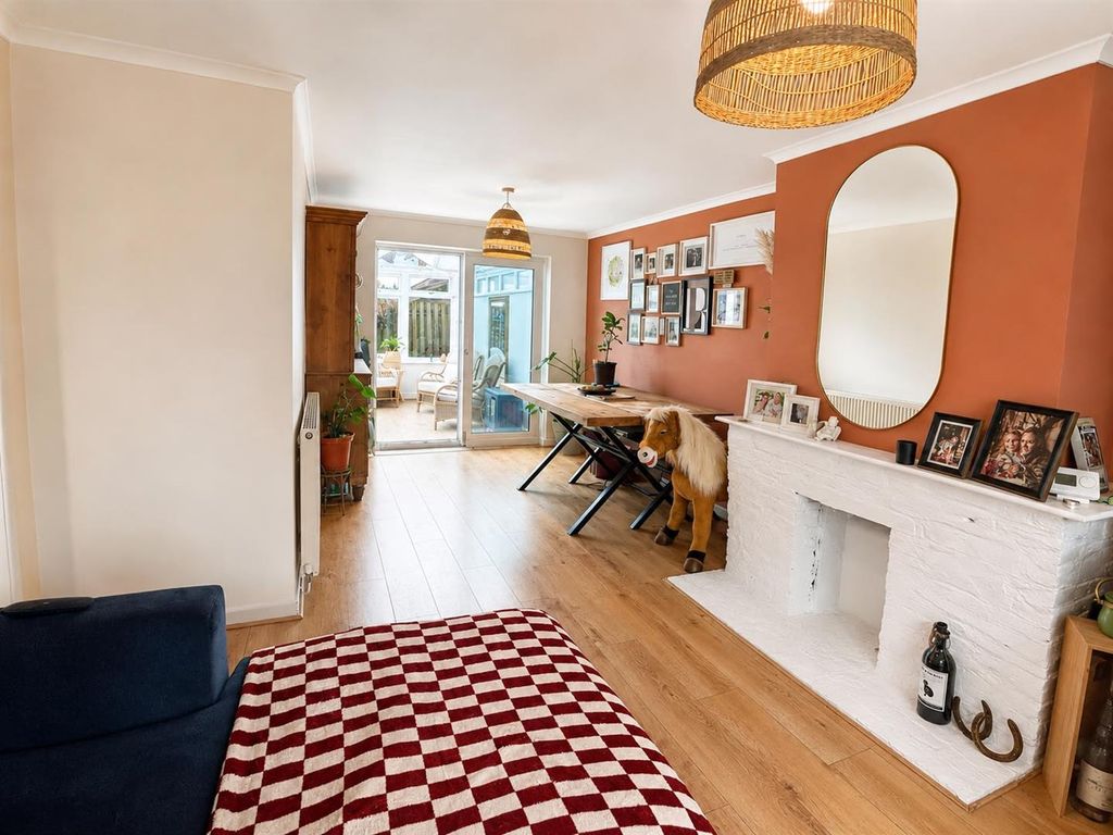 Property photo 2 of 12 c8A1Ddd4-88F0-4442-905c-8B0554B276A4.Jpg
