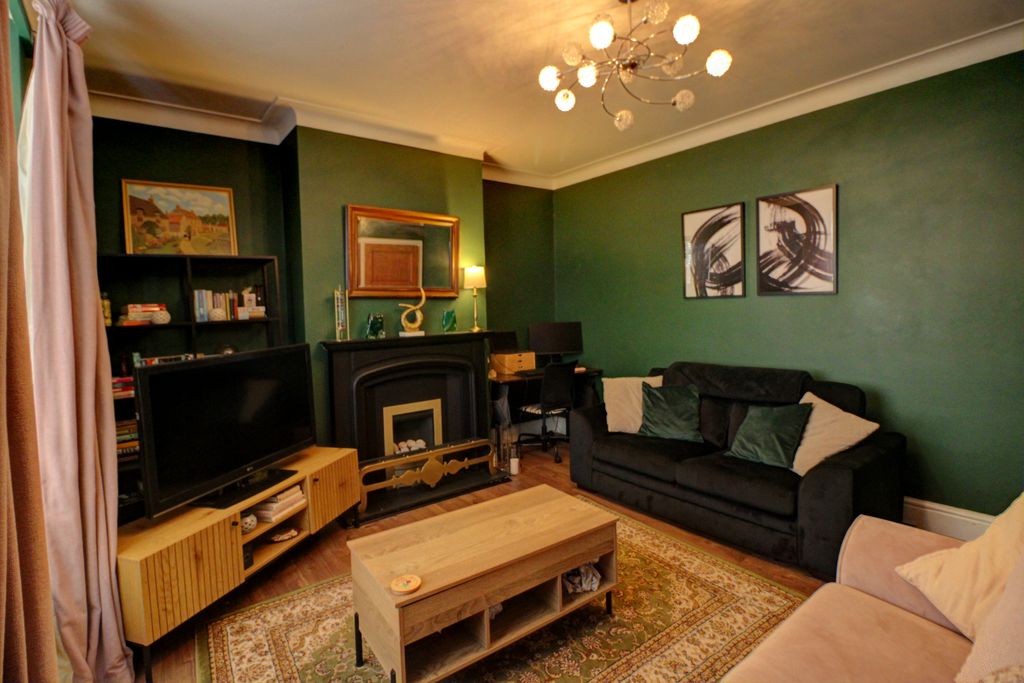 Property photo 3 of 18 3