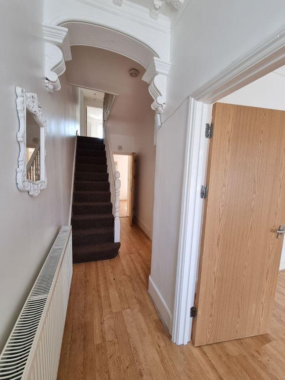 Property photo 2 of 22 Hallway