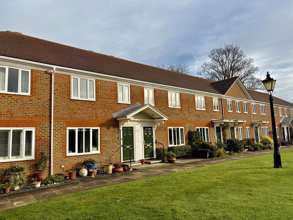 Property photo 1 of 24 Front Aspect