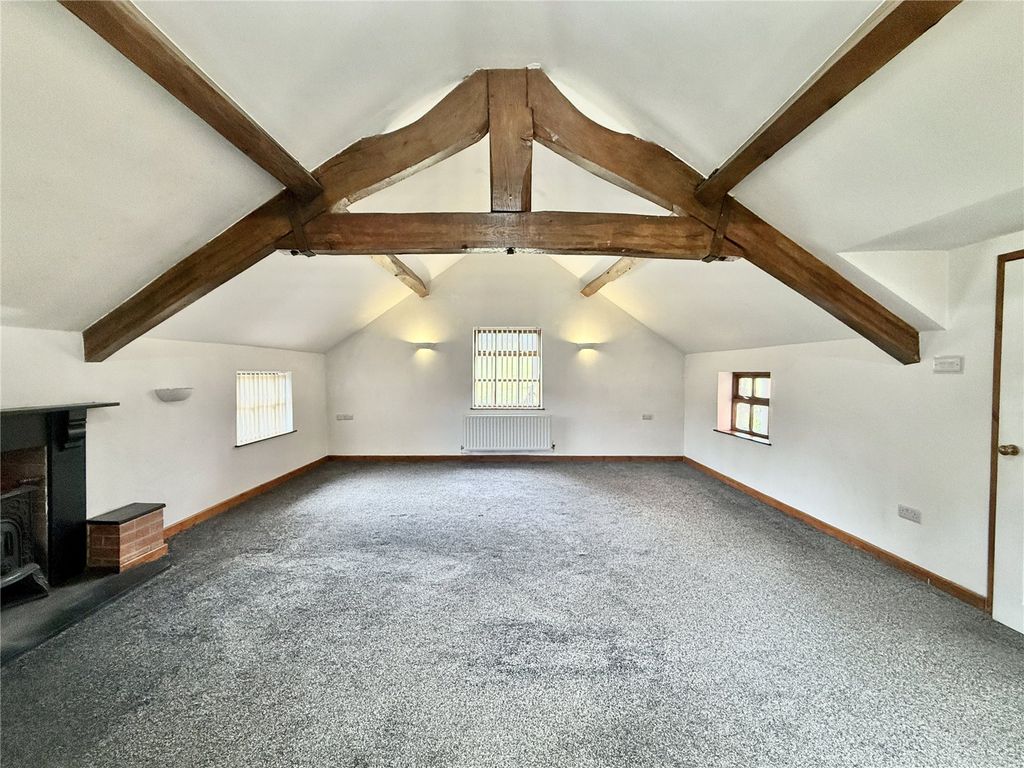 Property photo 2 of 27 Picture No. 48