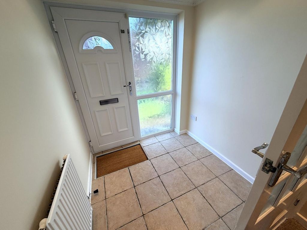 Property photo 2 of 39 Entrance