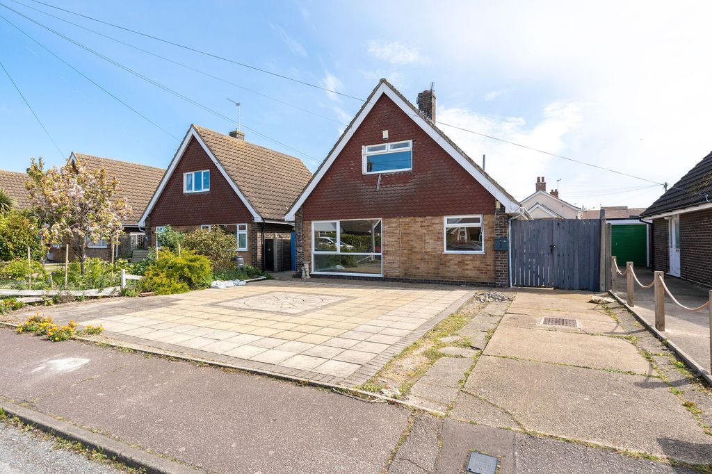 Property photo 1 of 21