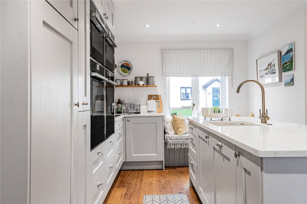 Property photo 3 of 25 Picture No. 46