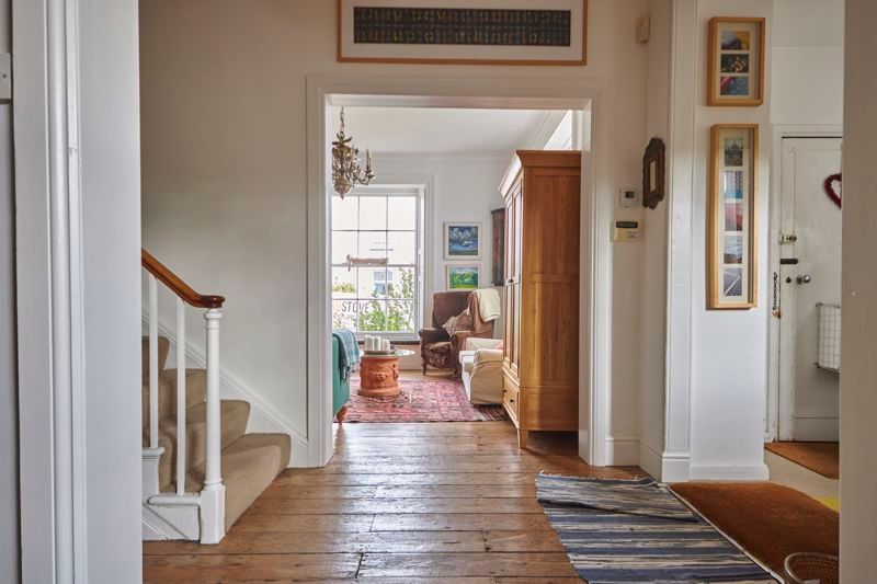 Property photo 2 of 19 Hallway