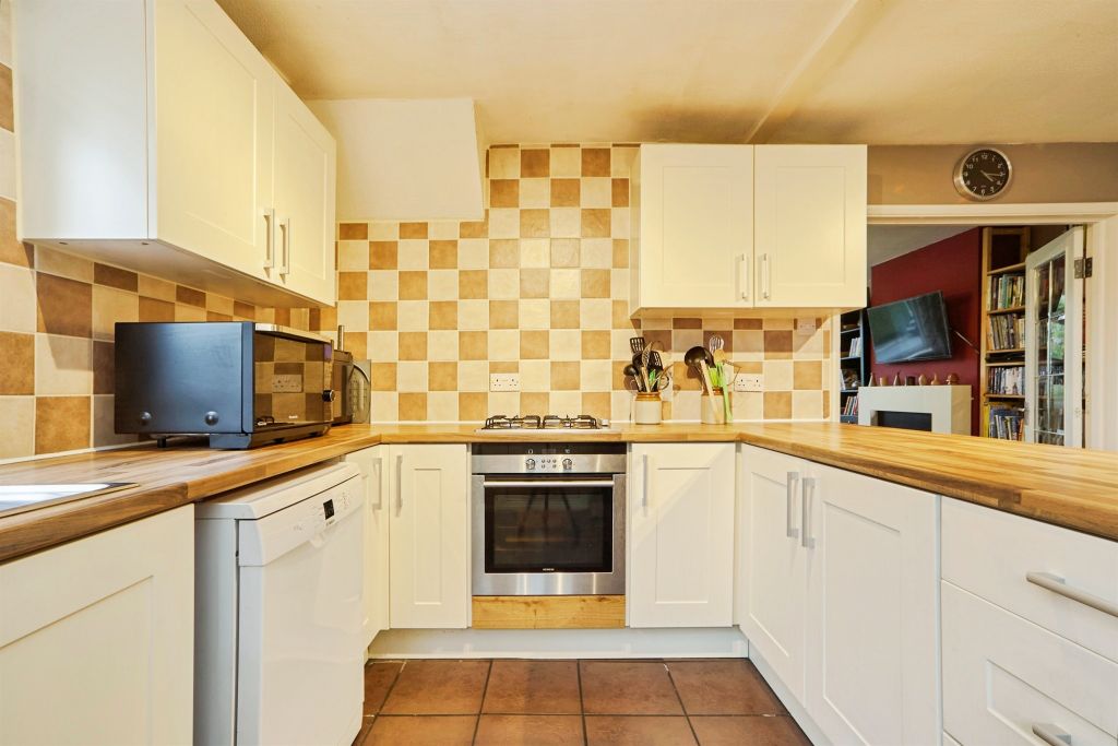 Property photo 2 of 12