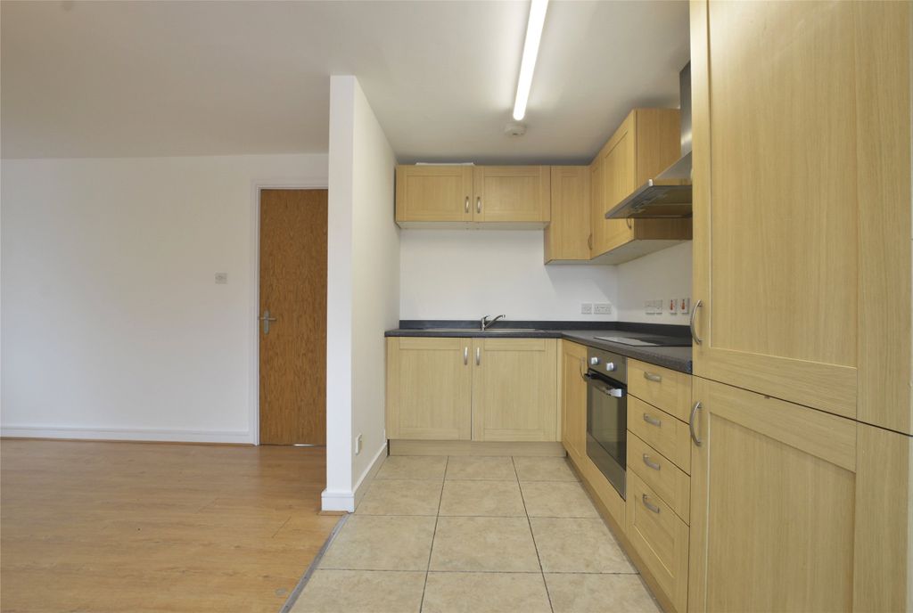 Property photo 1 of 10 Kitchen