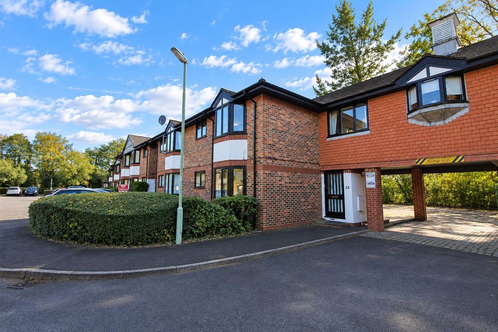 Property photo 1 of 6 2042E9B0-92F2-4B8c-A173-Bb3Bb208F540.Png