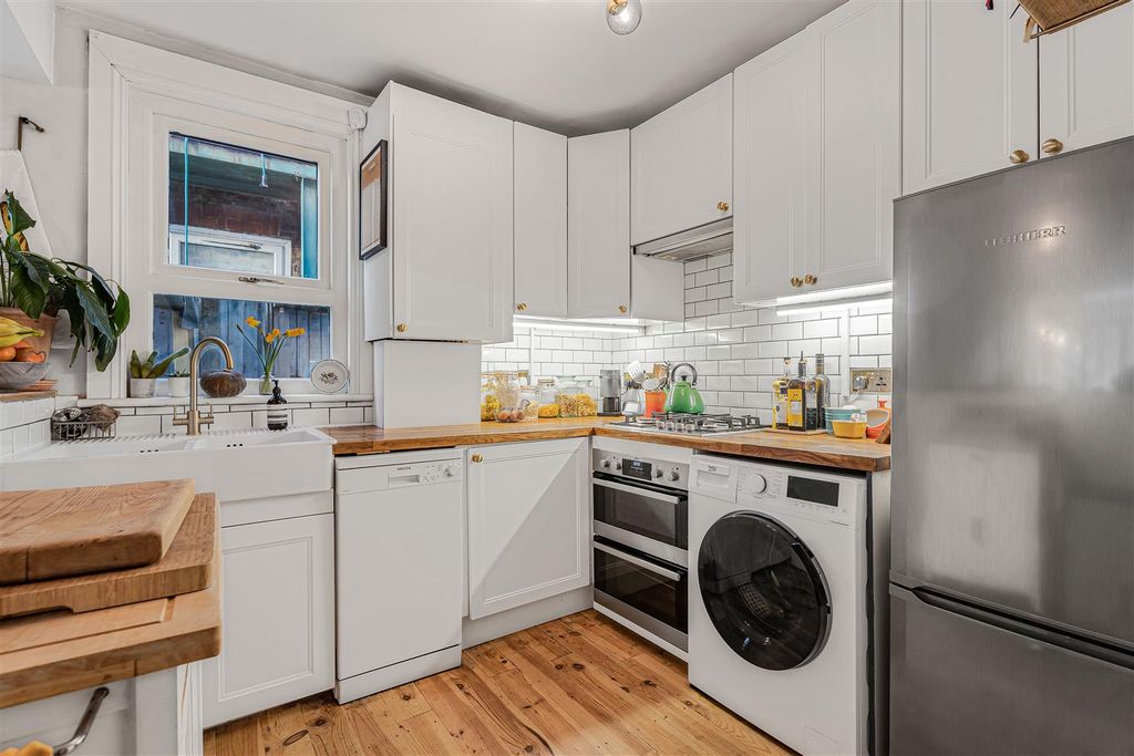 Property photo 3 of 37 3