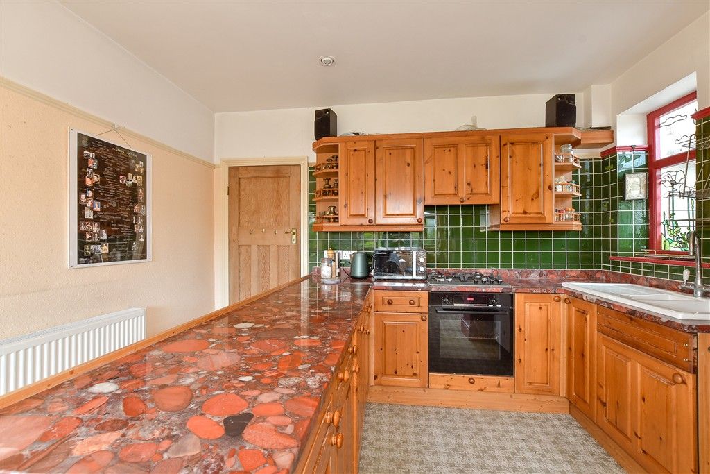 Property photo 3 of 13 Kitchen