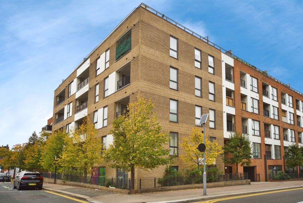 Property photo 2 of 9 Photo