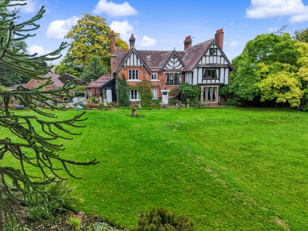 Property photo 2 of 11 4531803