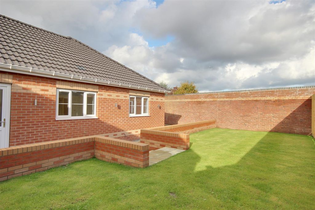 Property photo 3 of 18 Rear View