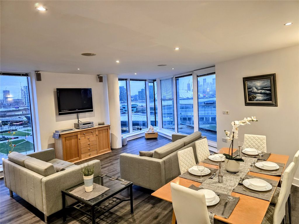 Property photo 3 of 16 Picture No. 06