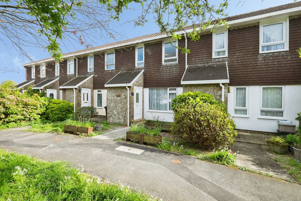 Property photo 1 of 18 Front