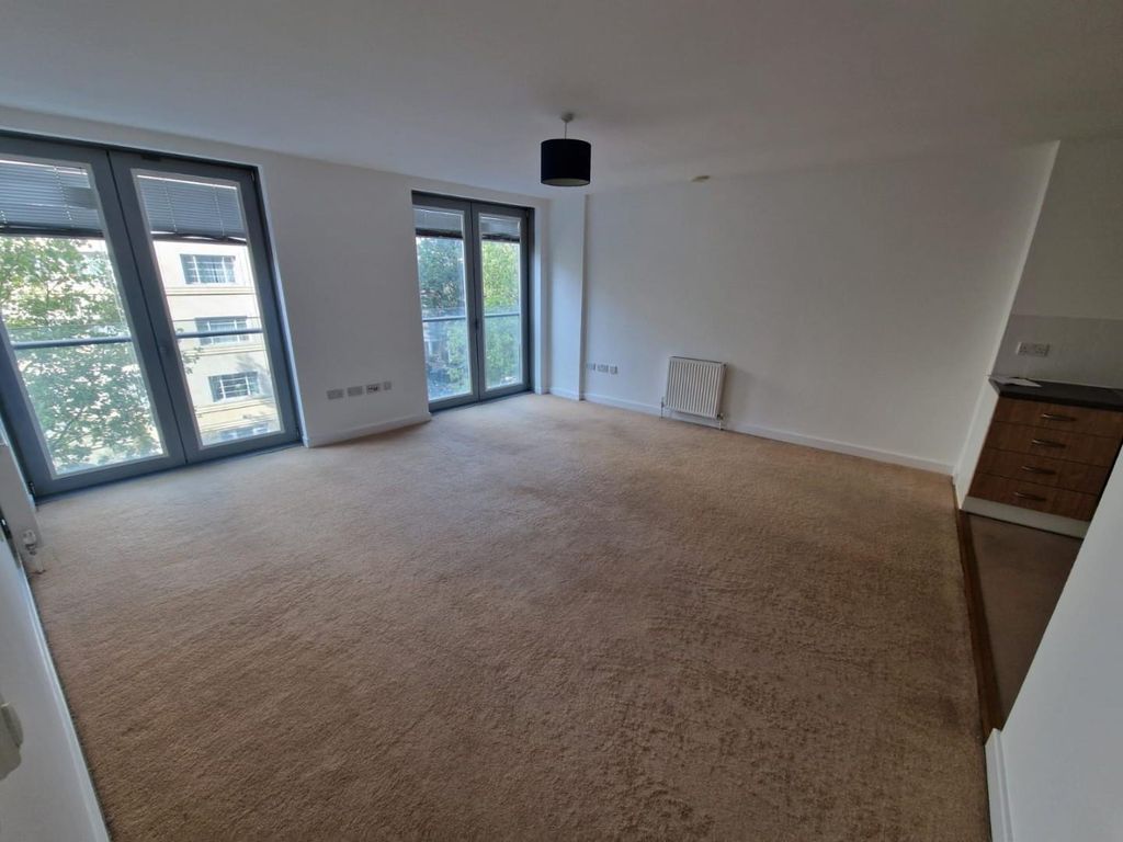 Property photo 1 of 12 Whatsapp Image 2026-10-06 At 12.03.00 (1).Jpeg