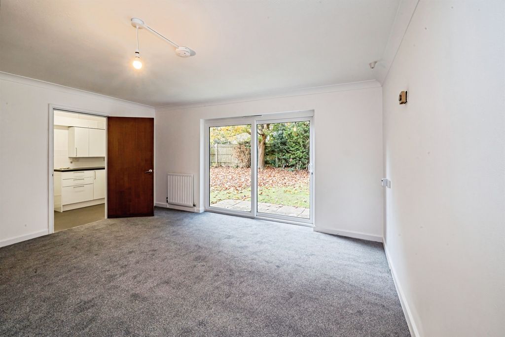 Property photo 3 of 13