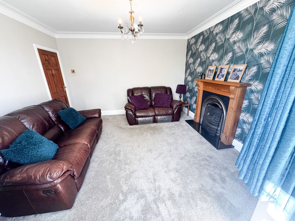 Property photo 3 of 33 Img_3981