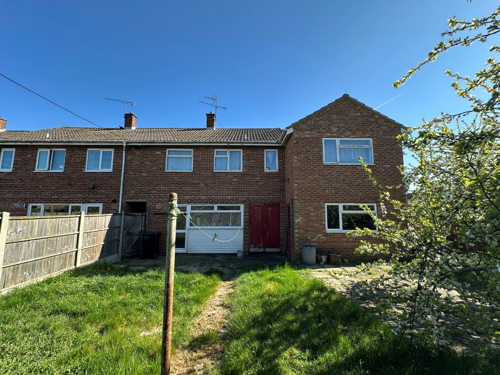Property photo 2 of 6 4107015