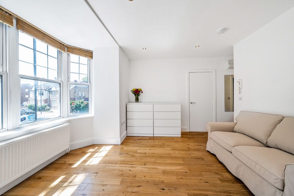 Property photo 2 of 9 1006764 (11)