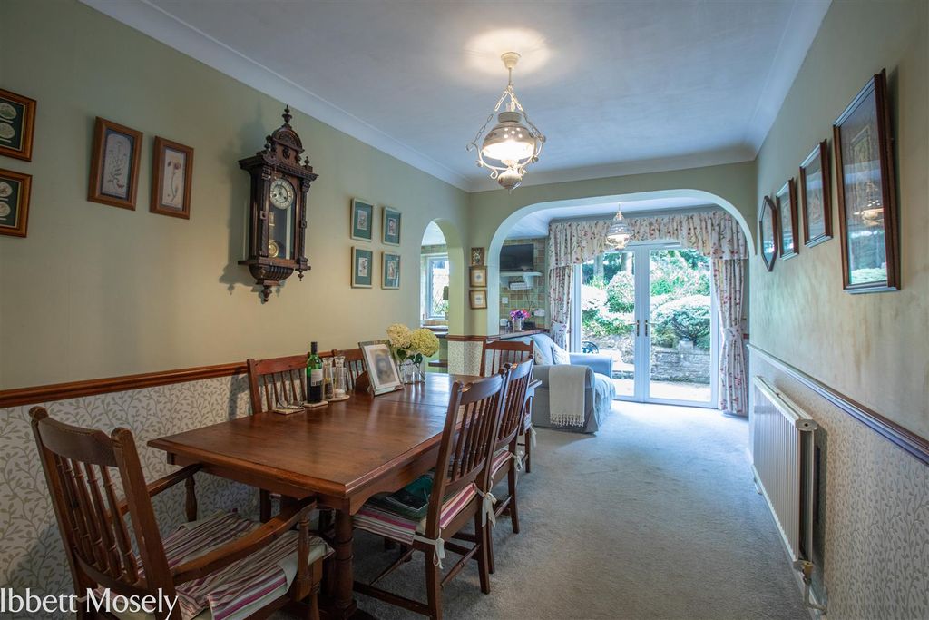 Property photo 3 of 17 45 Dining Room.Jpg
