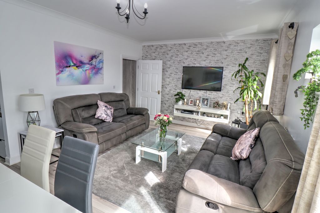 Property photo 2 of 21 Img_7466