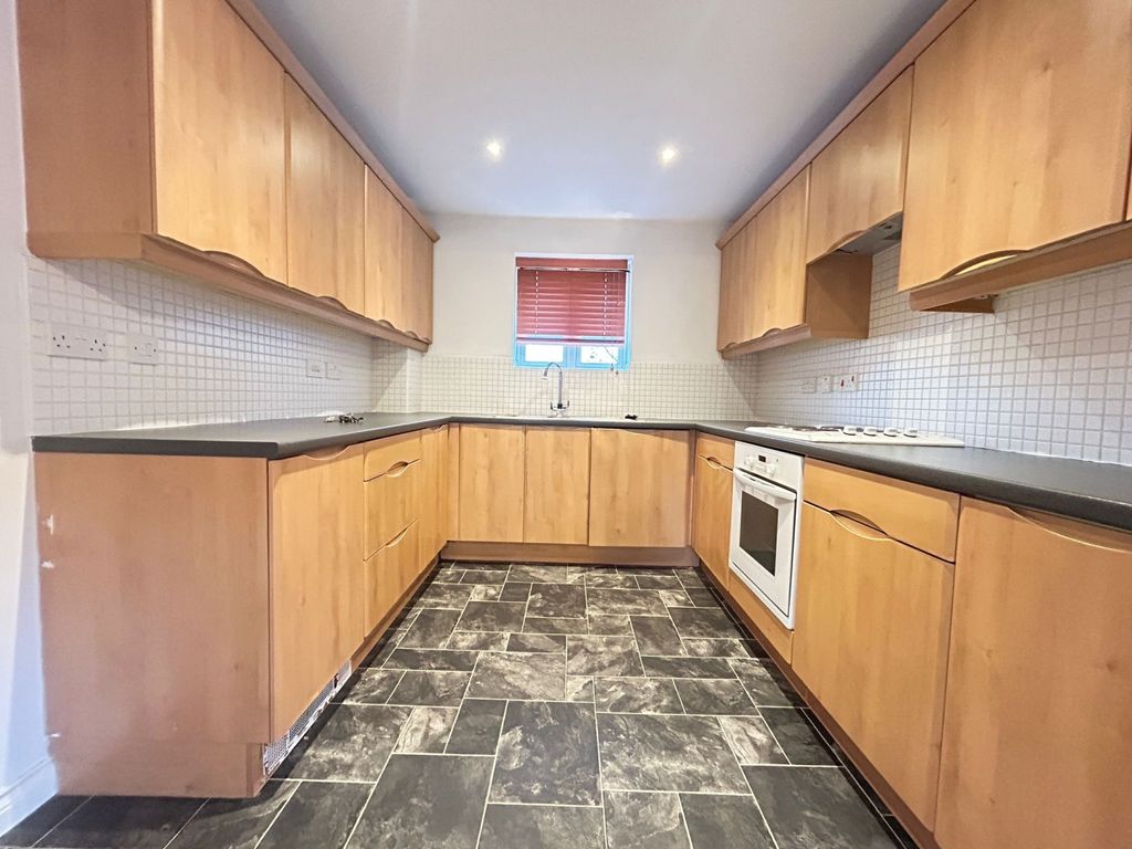 Property photo 2 of 9 9839d73E-052d-4147-80Fb-d413cd04792F