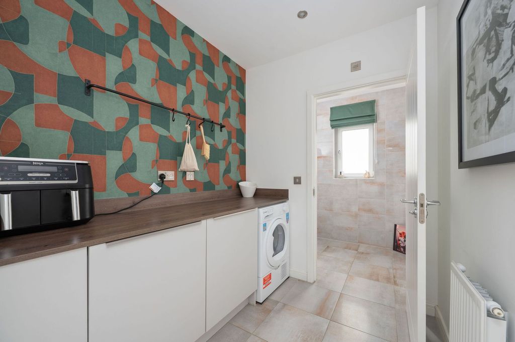 Additional image 17 of 5 bed detached house for saleMaggies Crescent, Larbert FK5