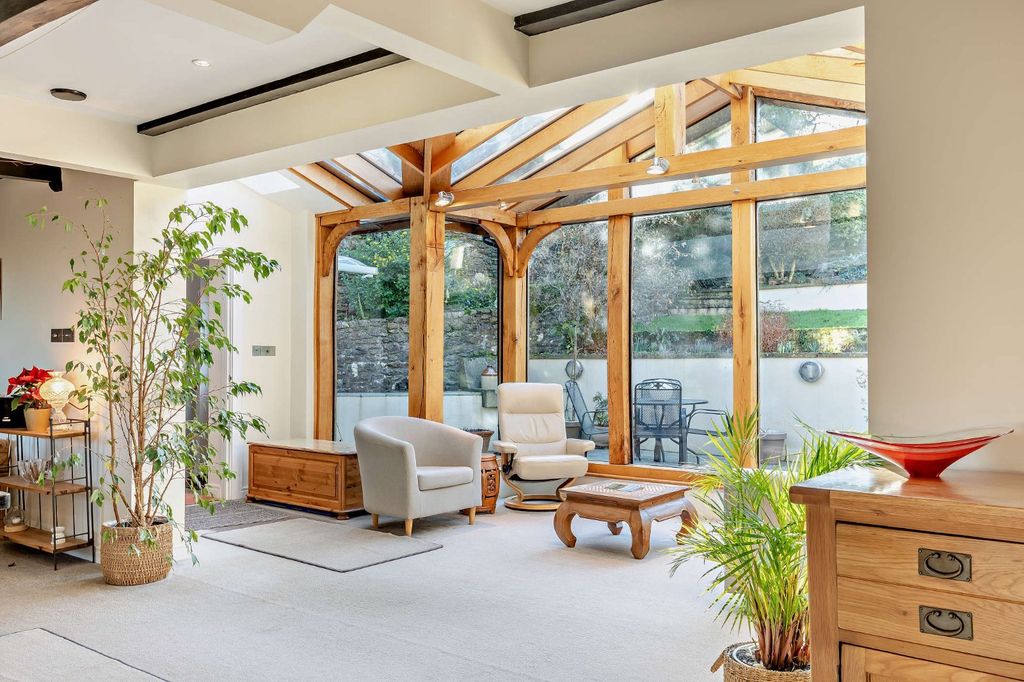 Property photo 1 of 19 Conservatory