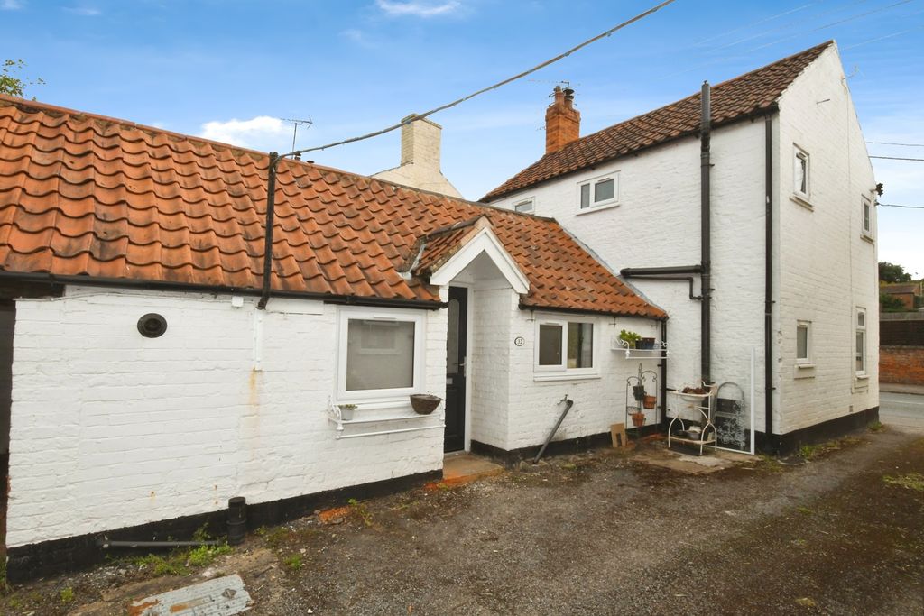 Property photo 1 of 17 Photo