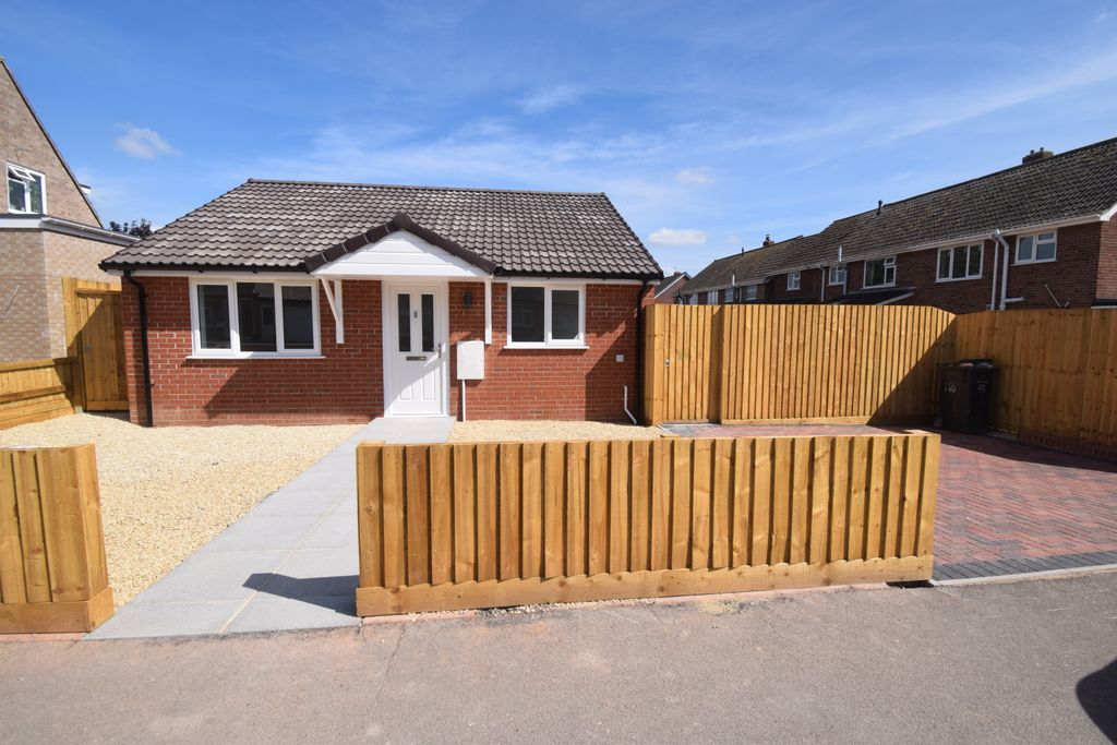 Property photo 1 of 6 External