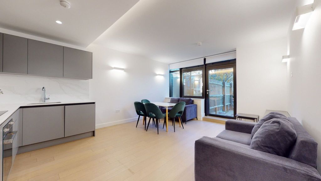 Property photo 1 of 20 Living Room