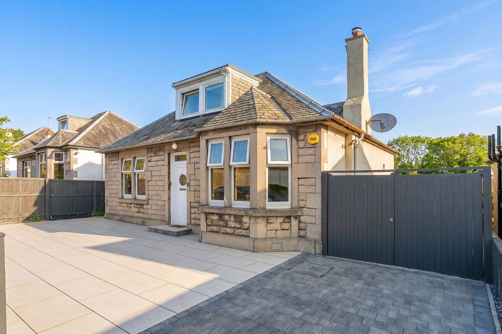 Property photo 1 of 24