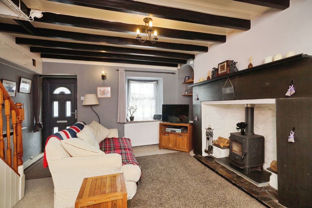 Property photo 2 of 16 Pbox-Img.Jpg