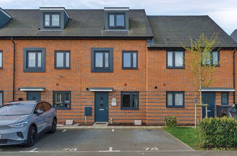 Property photo 1 of 16 Front