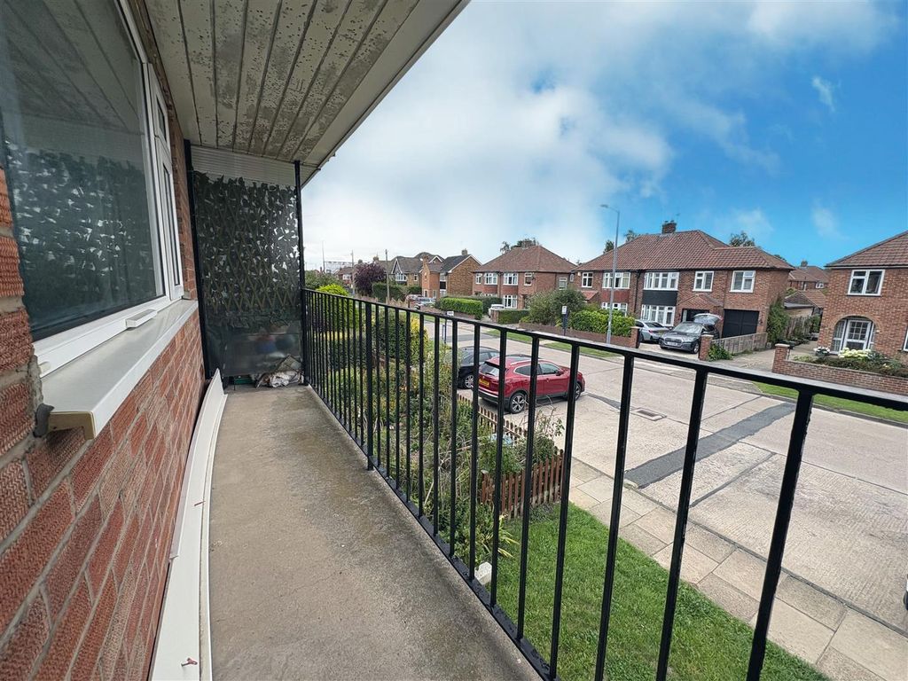 Property photo 2 of 12 6D4F3Abf-Ebb5-4460-8DC2-C021Cf252360.Jpeg